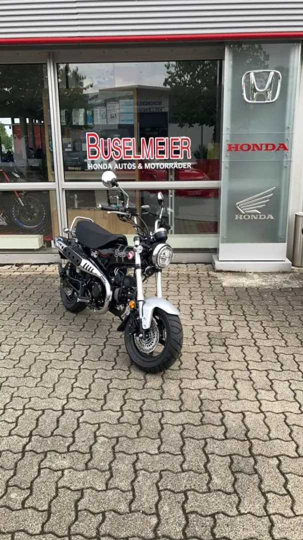 Honda DAX ST 125 2025 Deal Černá - 1