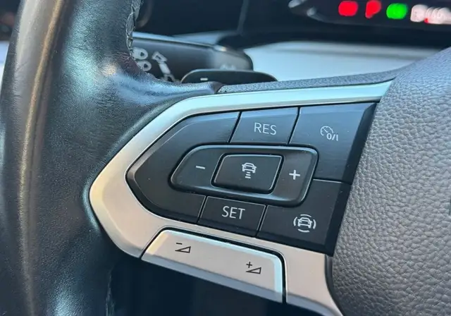 Volkswagen Golf view 13