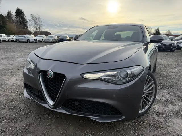 Alfa Romeo Giulia Giulia 2.2 JTDm (JAV ECO)