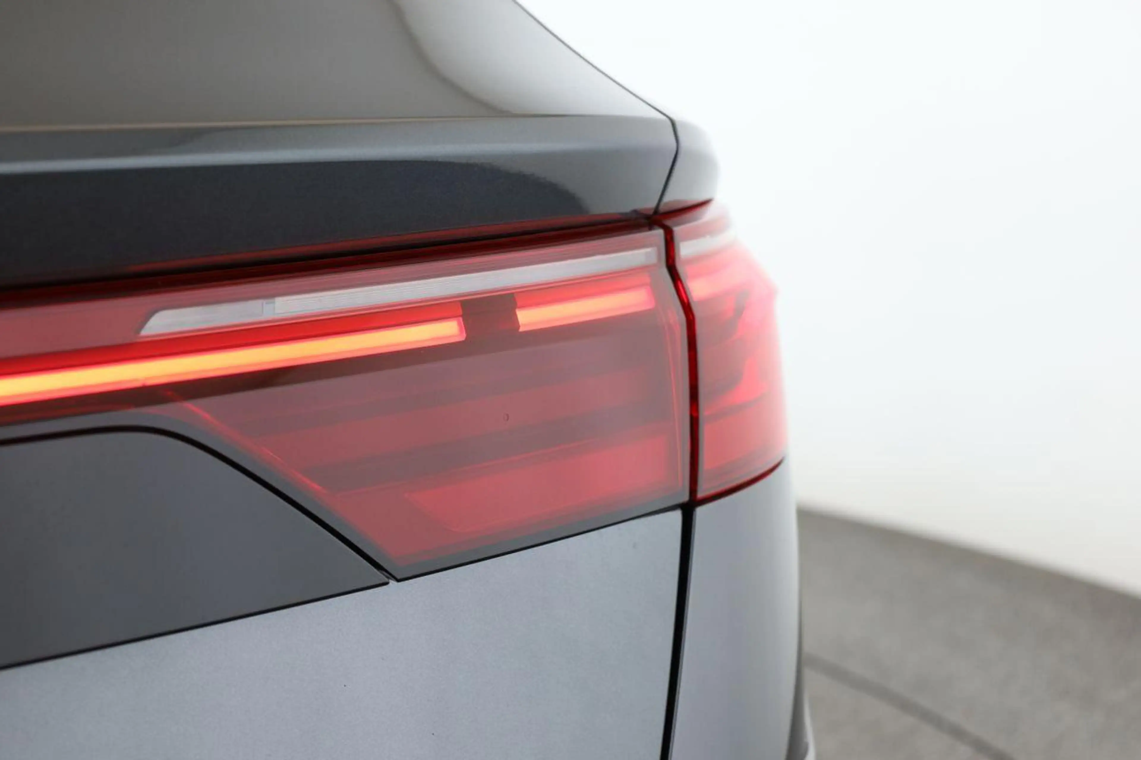 Audi SQ8 TFSI Facelift Leder Matrix Pano BangO ACC 23 — photo 11