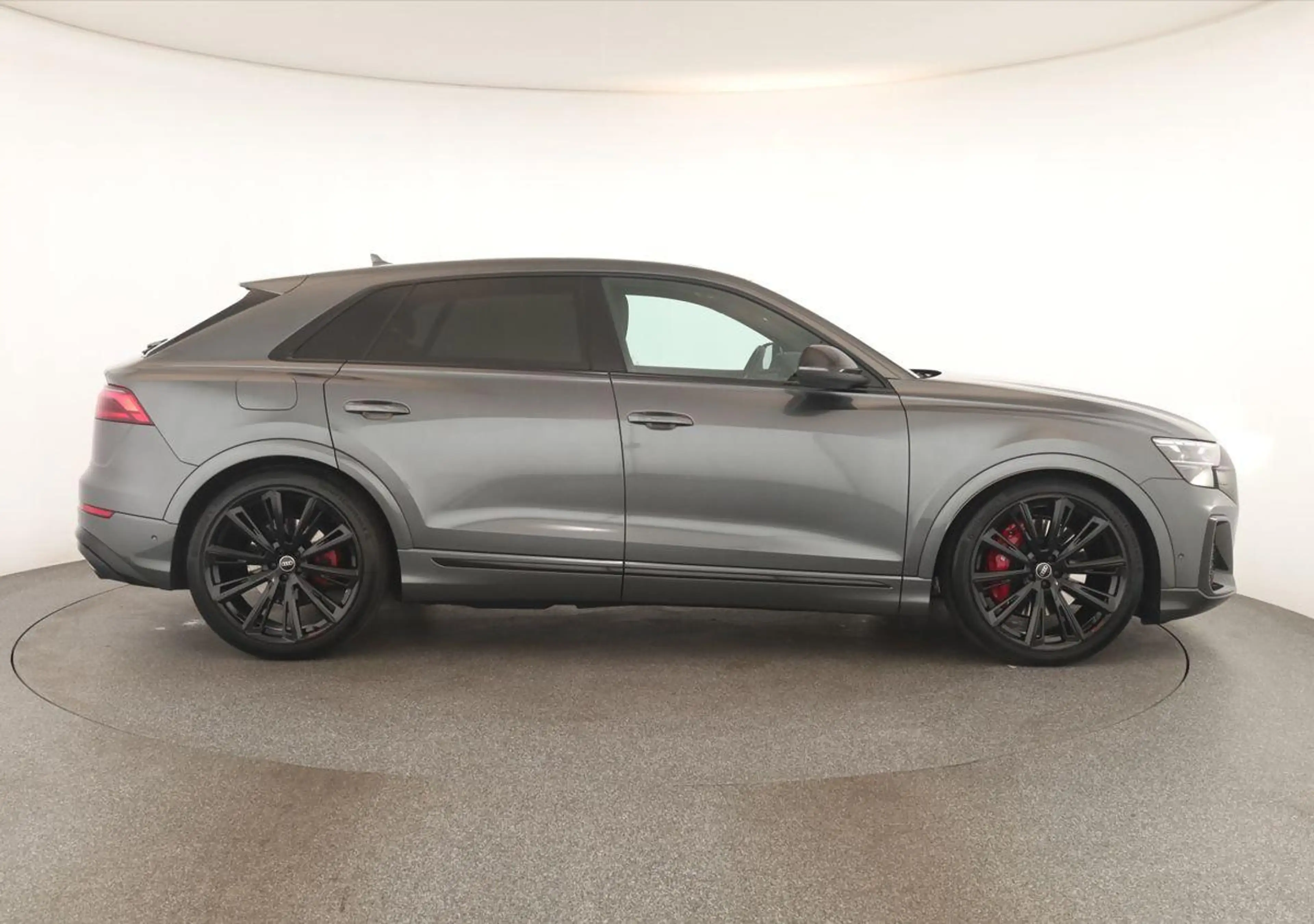 Audi SQ8 TFSI Facelift Leder Matrix Pano BangO ACC 23 — photo 4