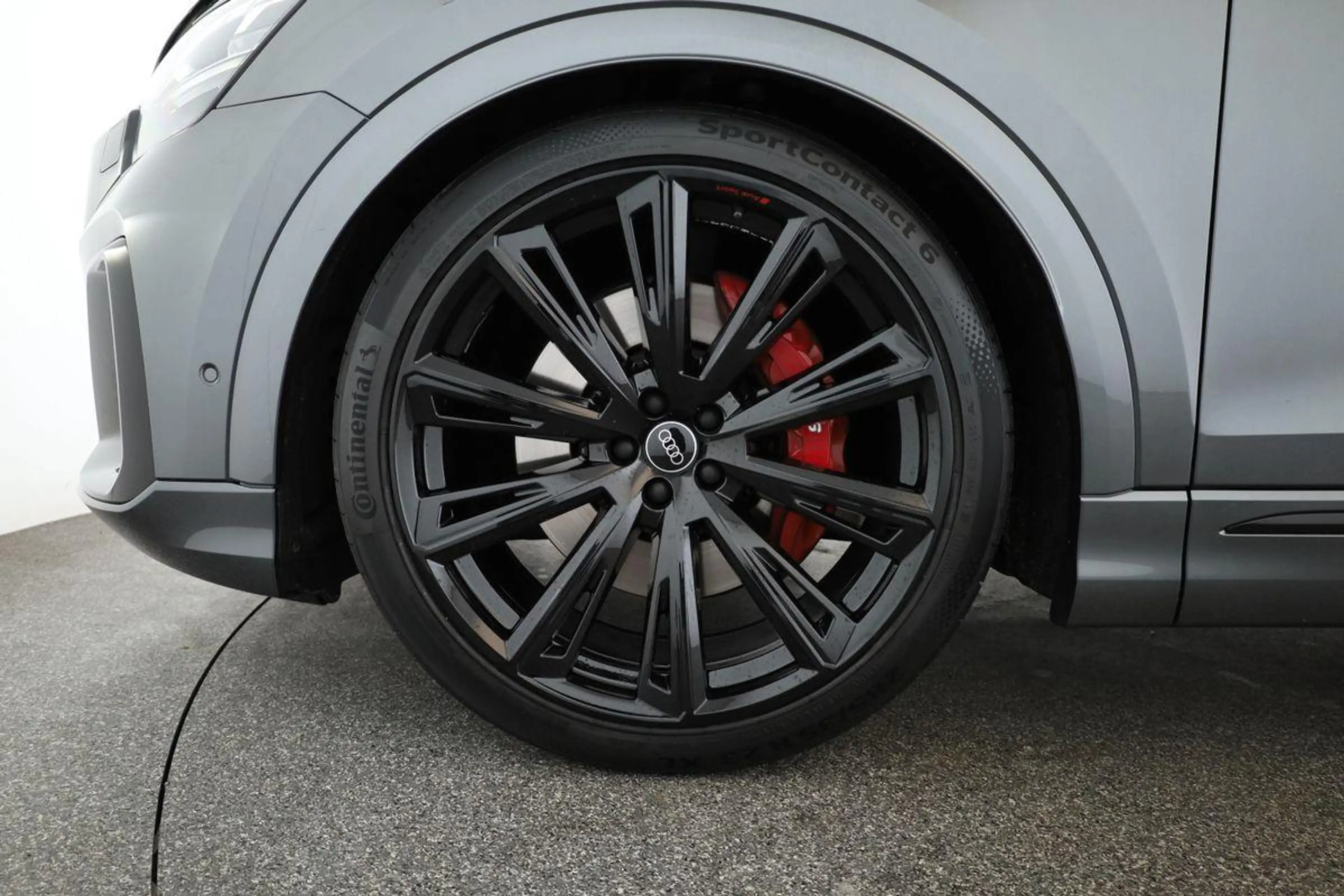 Audi SQ8 TFSI Facelift Leder Matrix Pano BangO ACC 23 — photo 7