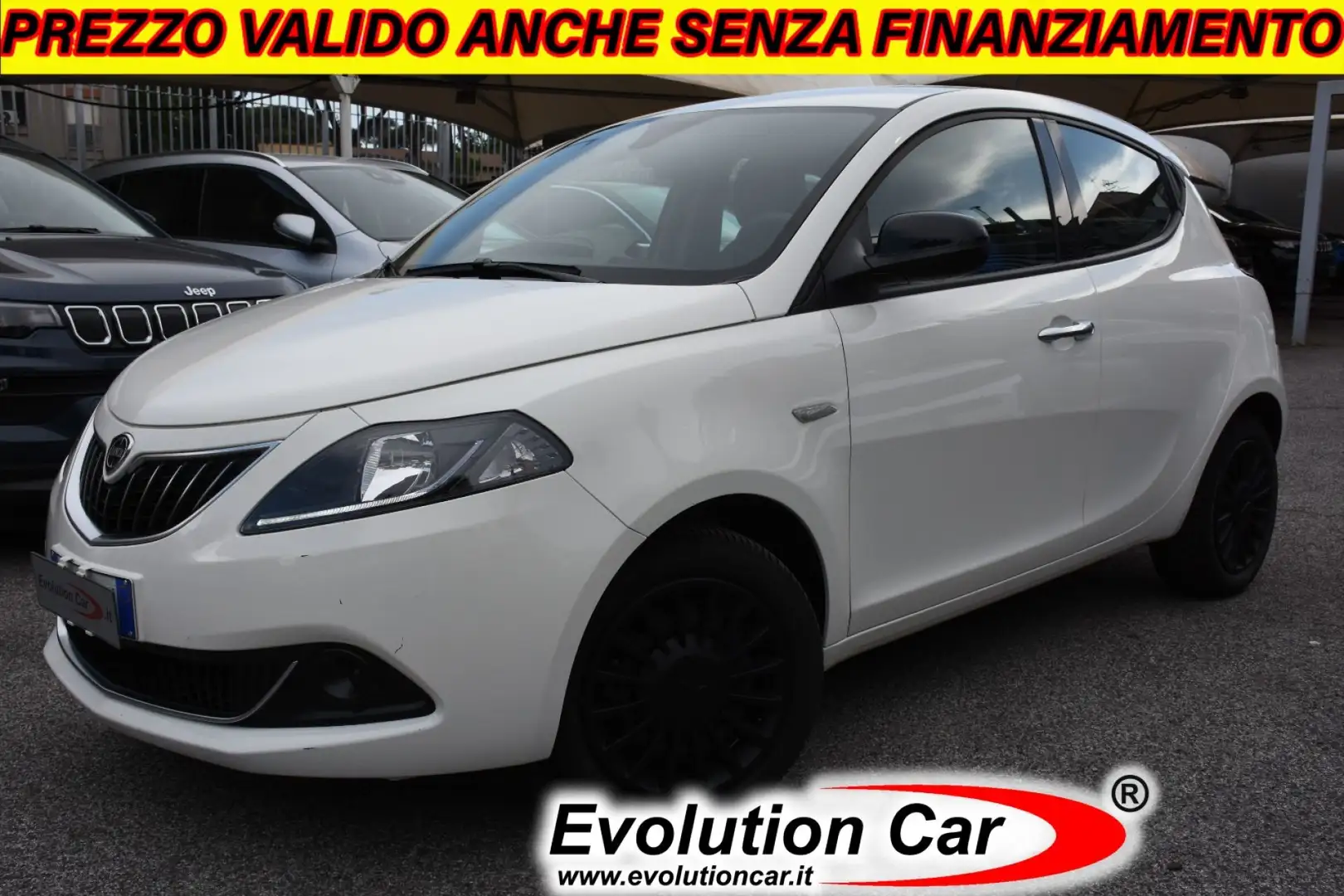 Lancia Ypsilon 1.0 FireFly 5 p. S&S Hybrid silver **SOLO 7000KM** Bianco - 1