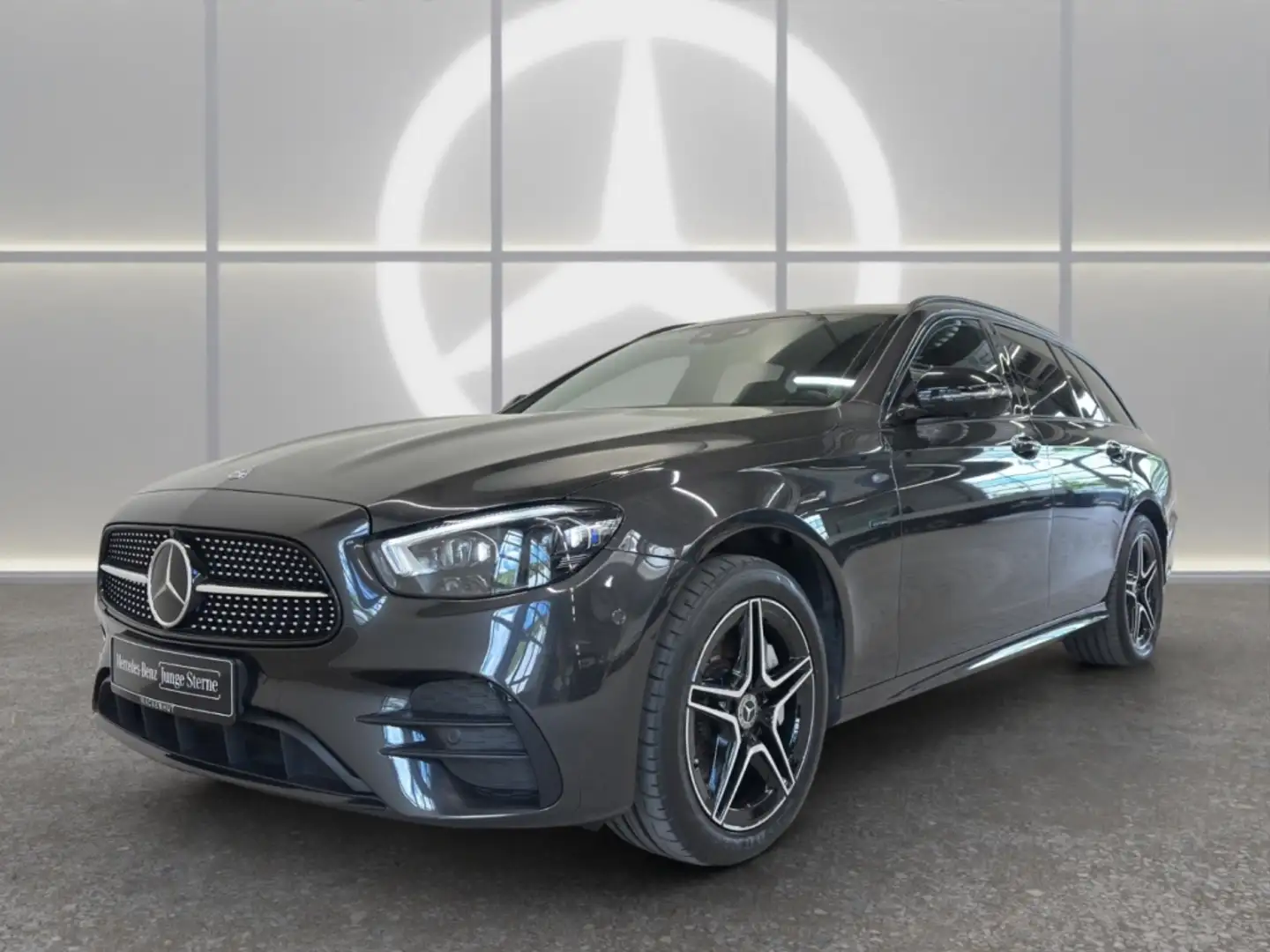 Mercedes-Benz E 300 de 4M T AMG EXT. NIGHT+BUS+AHK+HUD+PAN+360° Grau - 1