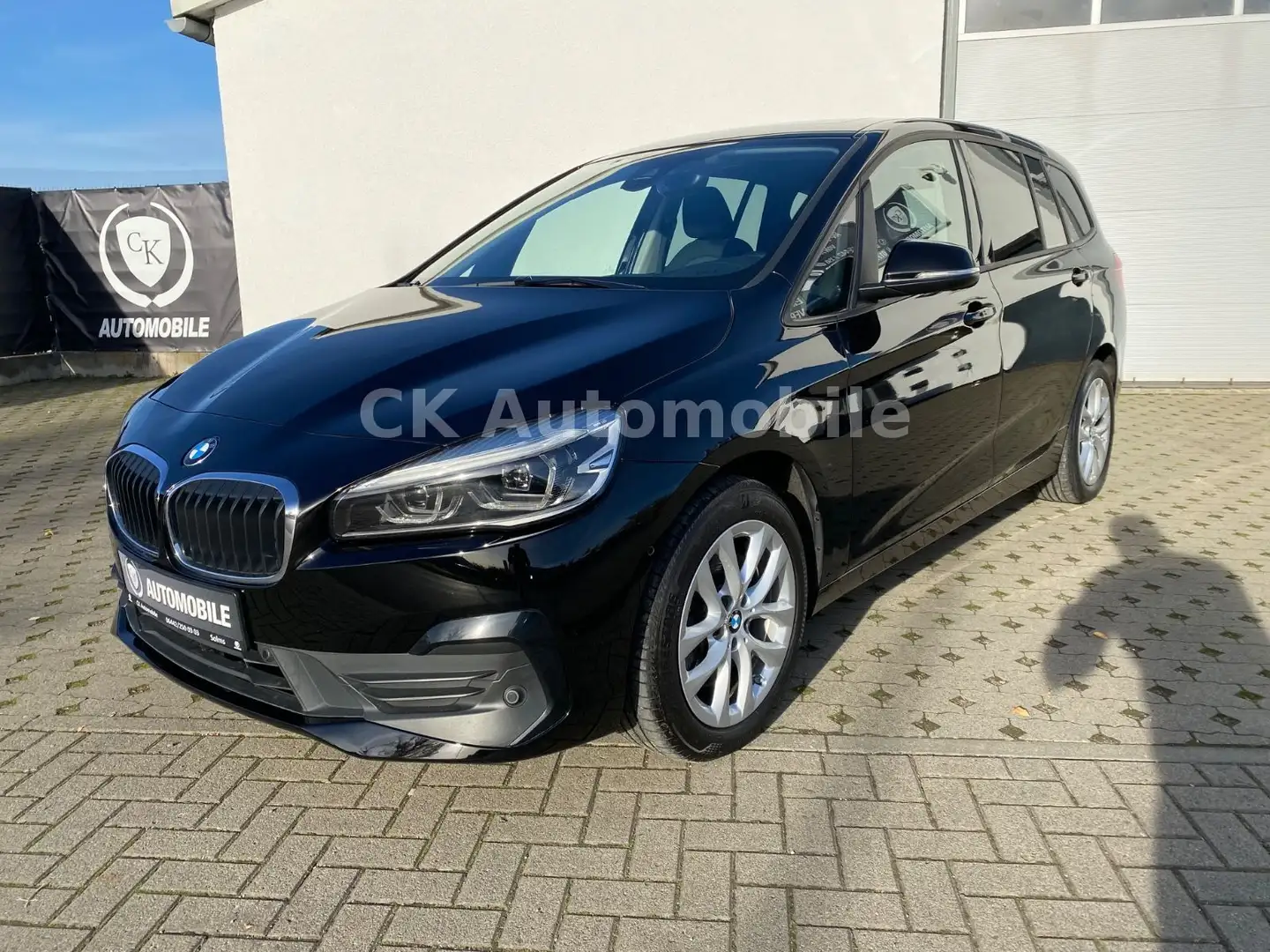 BMW 218 d Gran Tourer Advantage/Navi/Pano/LED/AHK Noir - 1