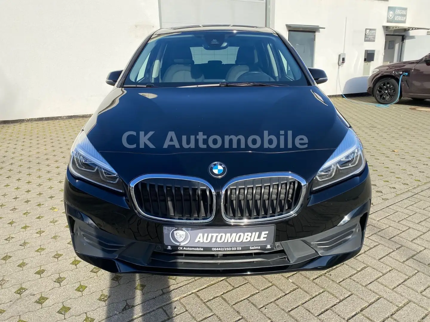 BMW 218 d Gran Tourer Advantage/Navi/Pano/LED/AHK Noir - 2