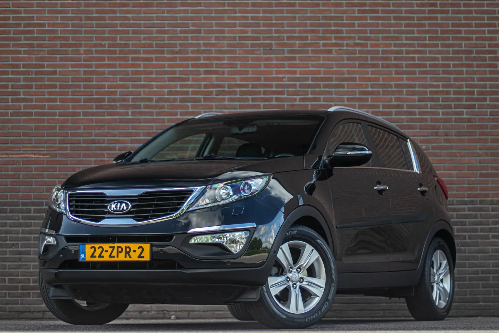 Kia Sportage 1.6 GDI Super Pack, Leder, Xenon, Stoel & Achterba Negro - 1
