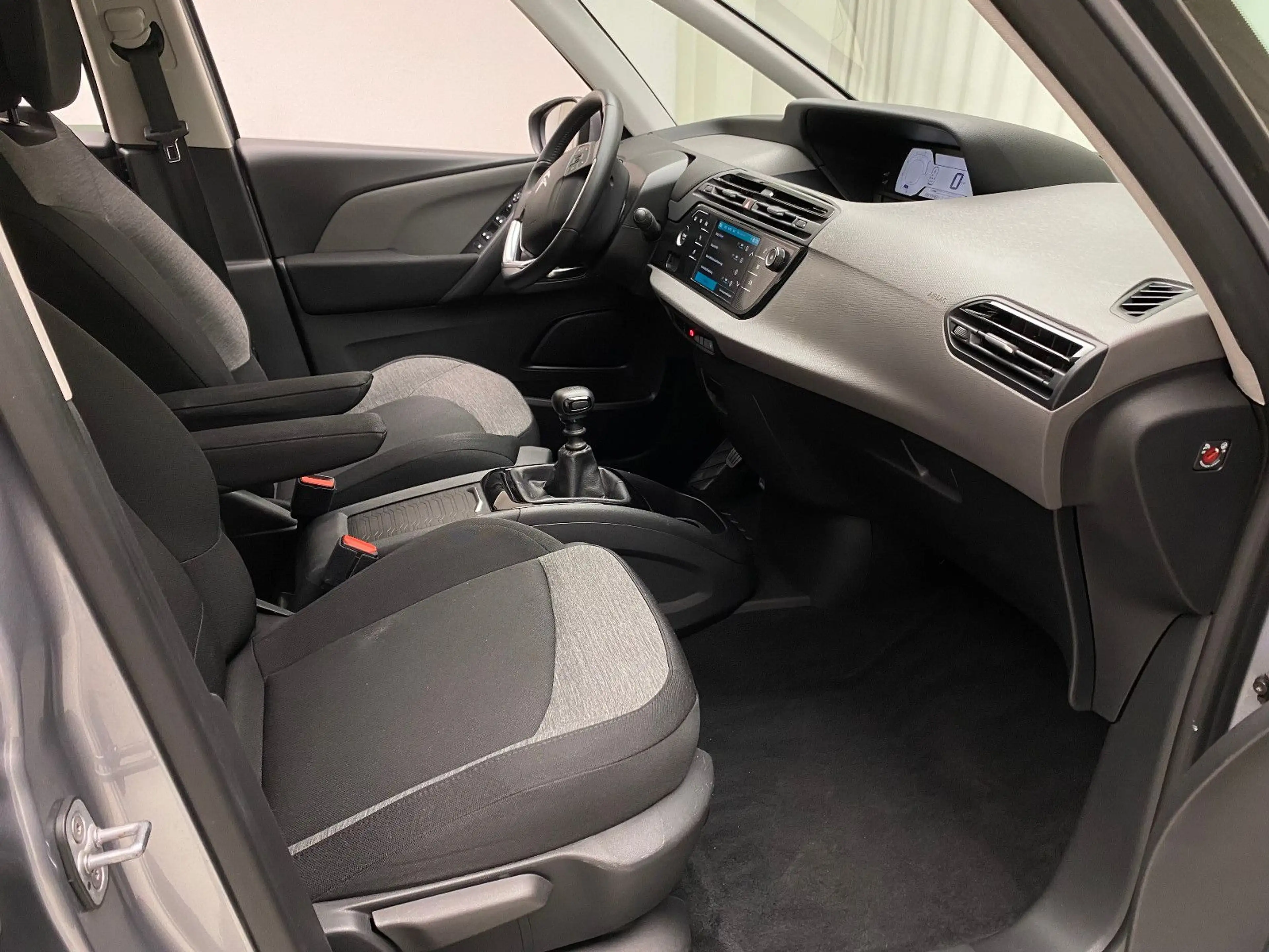 Citroen Grand C4 Picasso /Spacetourer Feel 7 Sitze — photo 41