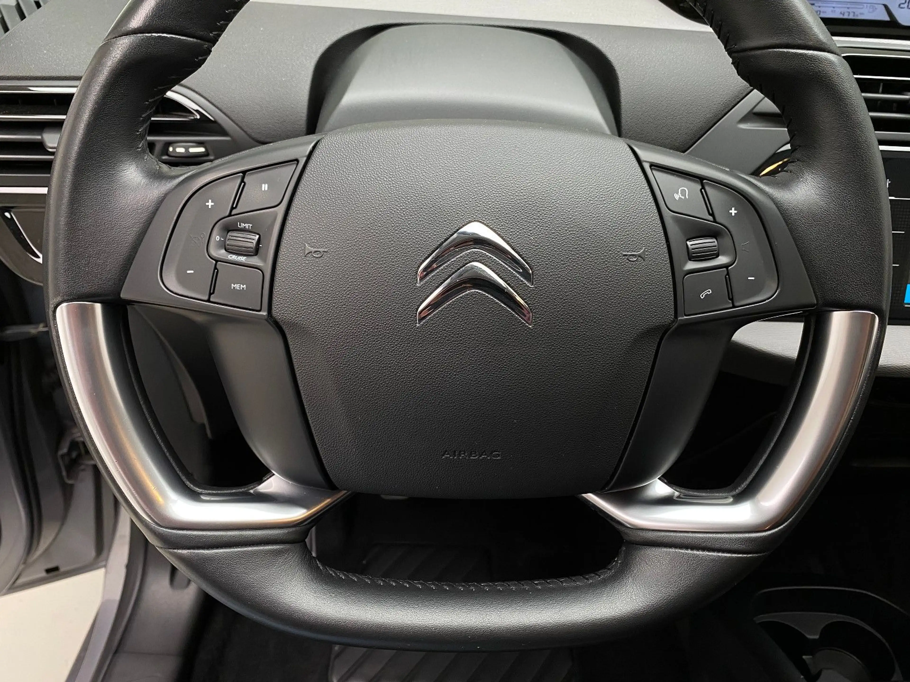 Citroen Grand C4 Picasso /Spacetourer Feel 7 Sitze — photo 32
