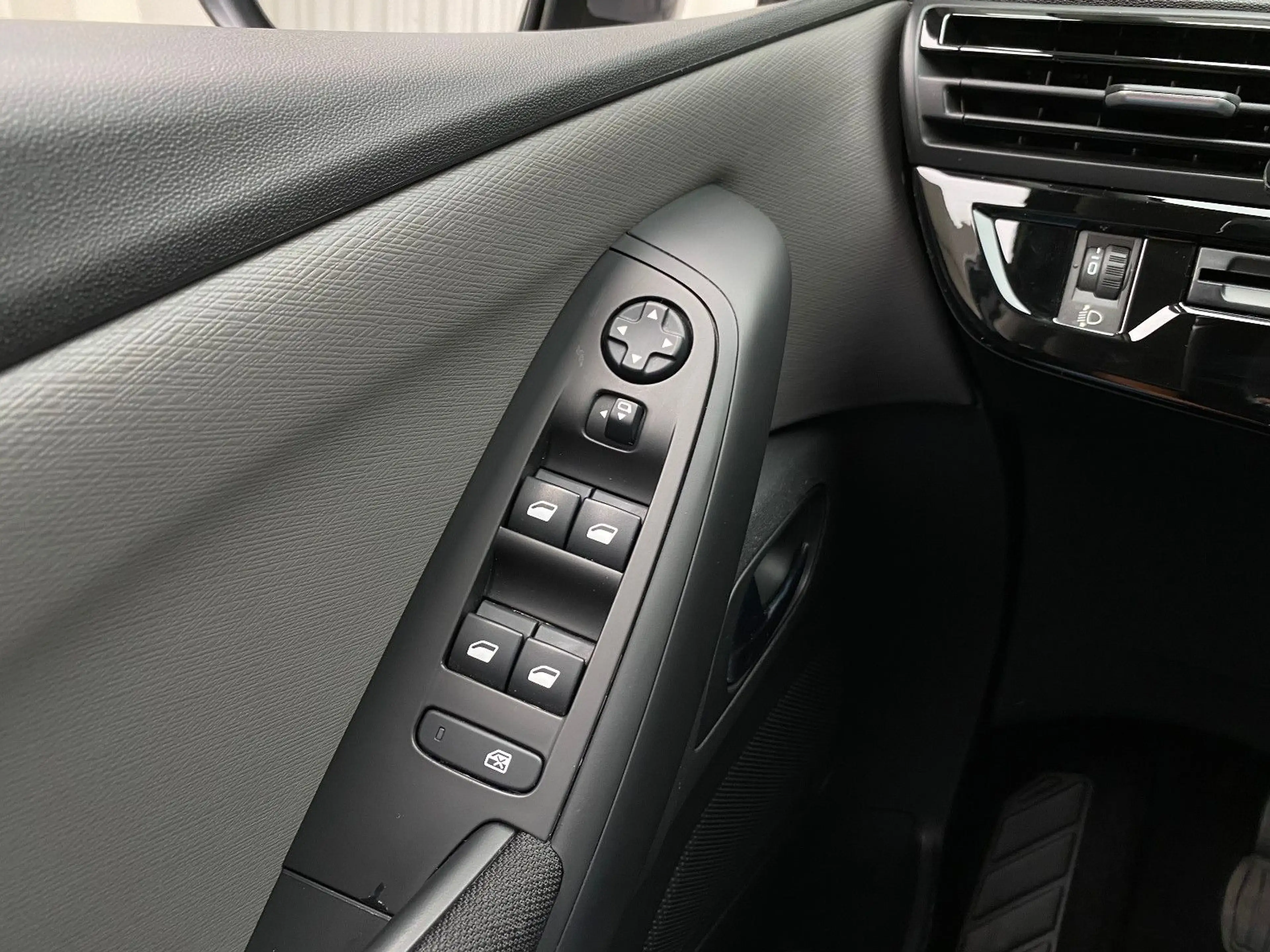 Citroen Grand C4 Picasso /Spacetourer Feel 7 Sitze — photo 35