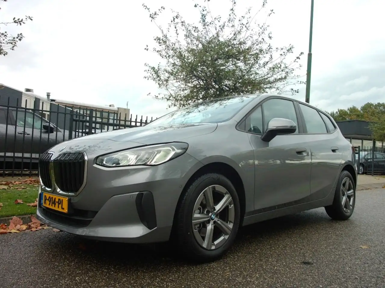 BMW 218