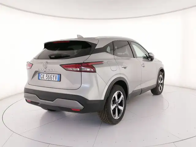 Nissan Qashqai view 2