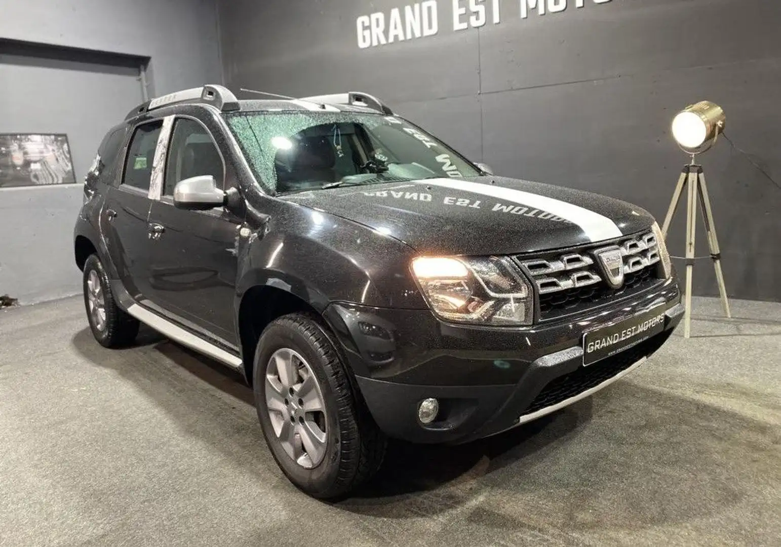 Dacia Duster 1.5 dCi FAP 110 Prestige PHASE 2 PREMIERE MAIN - Noir - 1