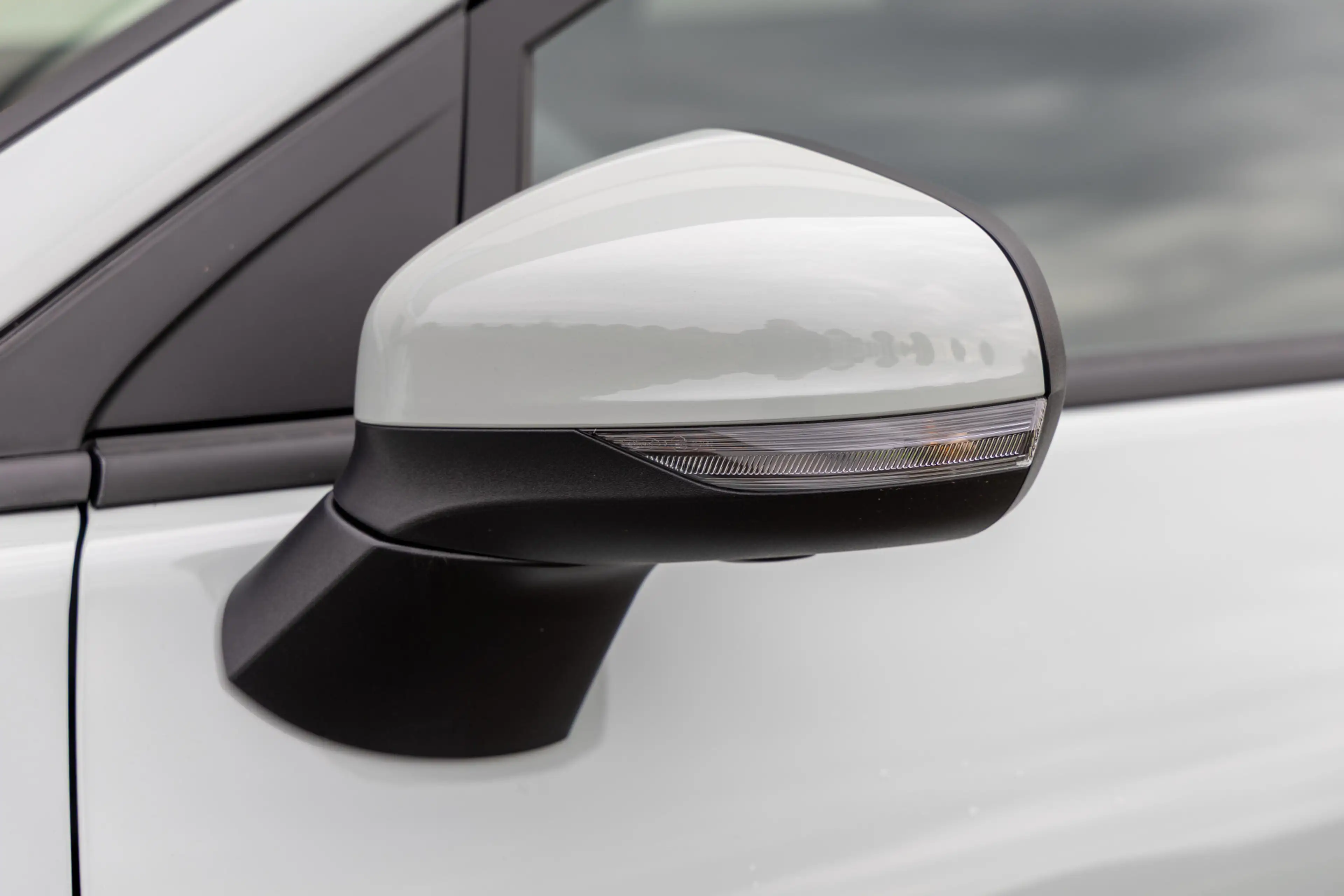 Ford Puma 1.0 EcoBoost Hybrid Titanium — photo 13