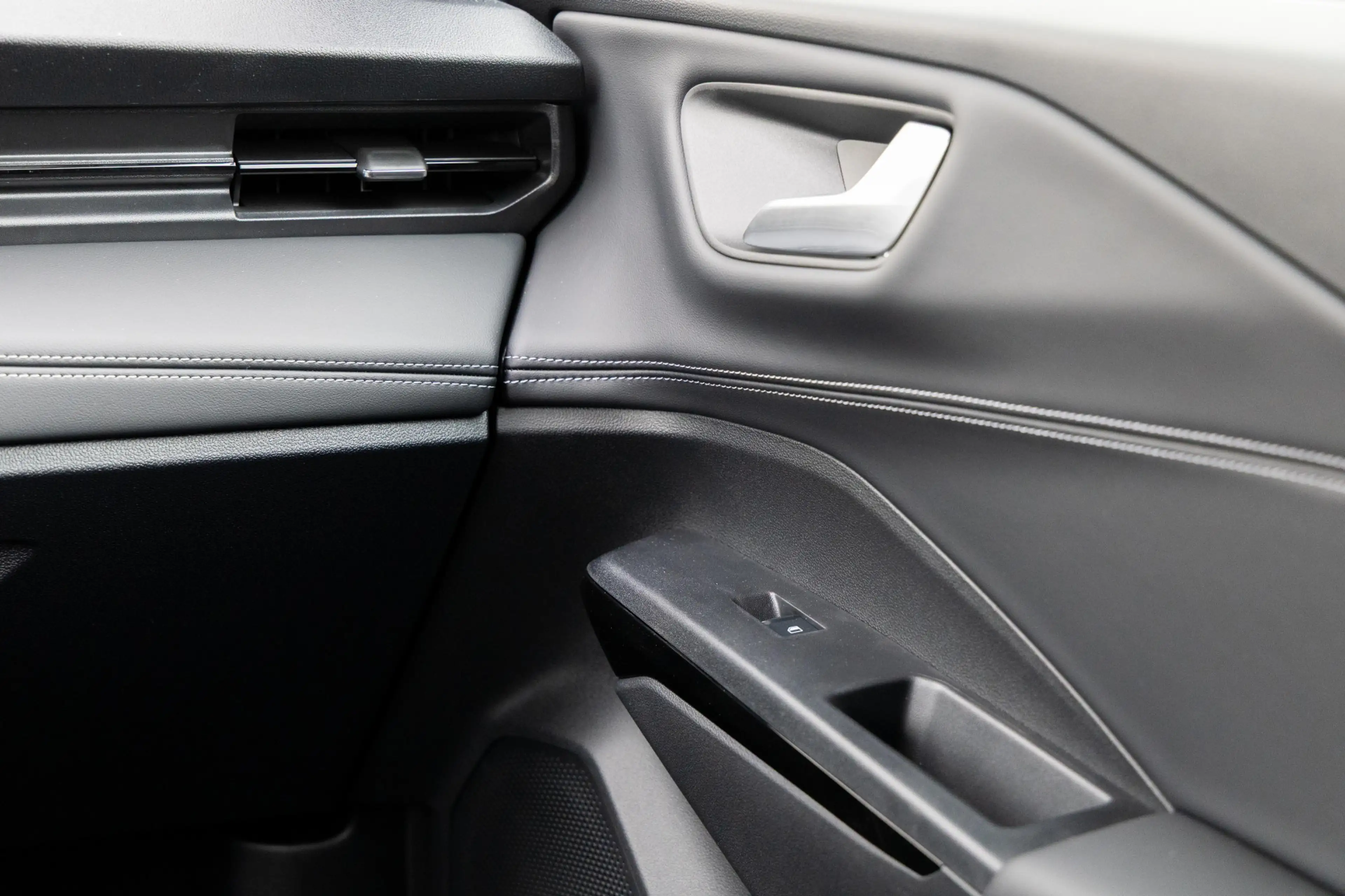 Ford Puma 1.0 EcoBoost Hybrid Titanium — photo 19