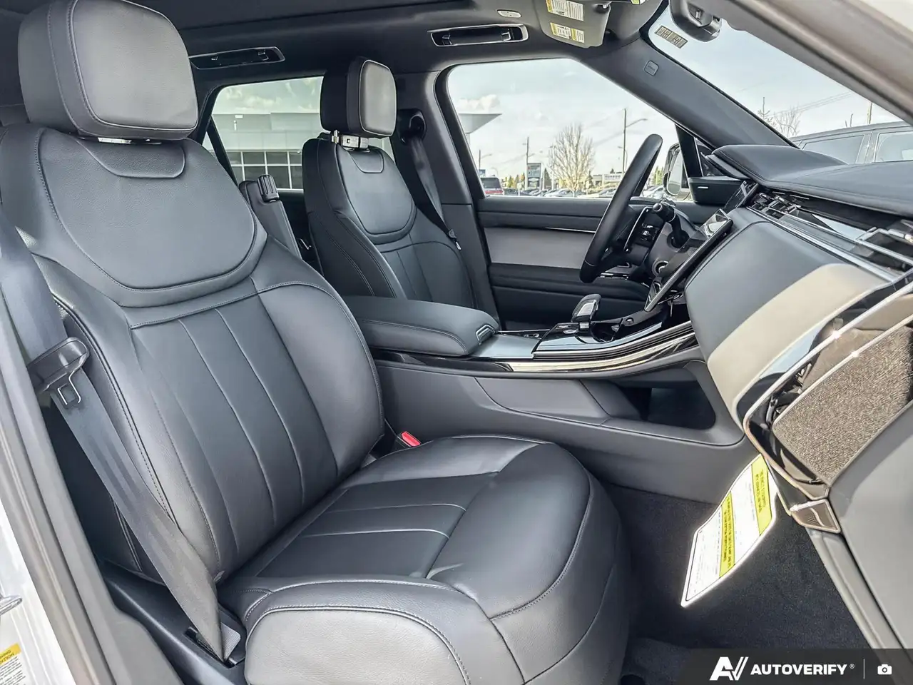 Land Rover Range Rover Sport снимка Land Rover Range Rover Sport