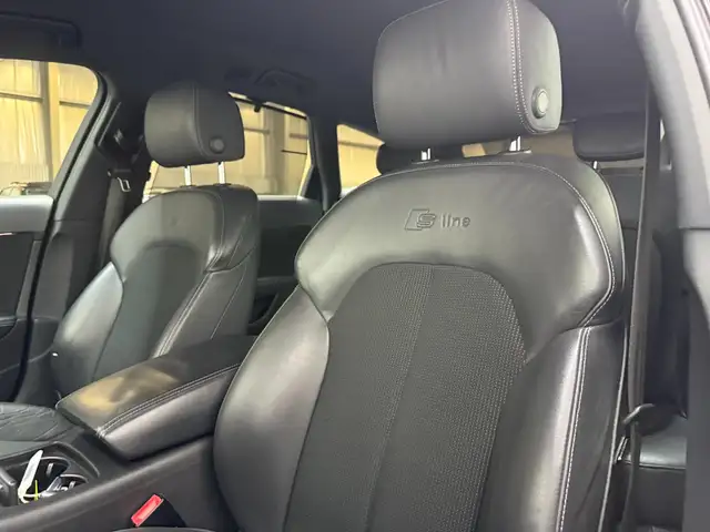 Audi A6 view 12