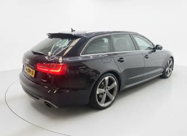 Audi A6 view 6