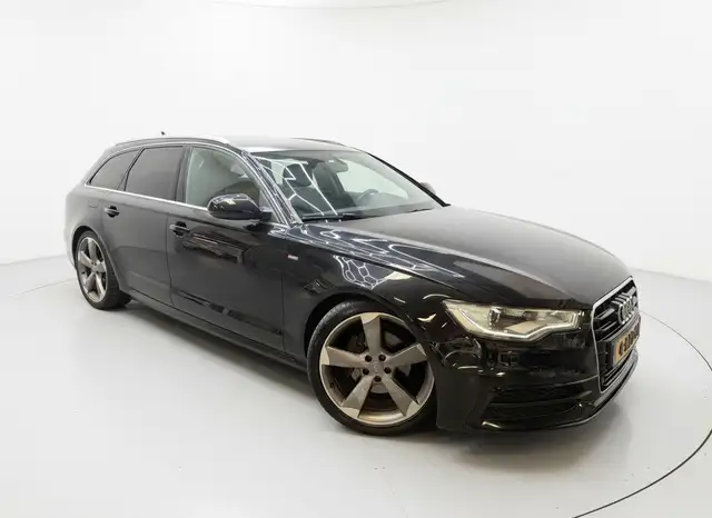 Audi A6 view 3