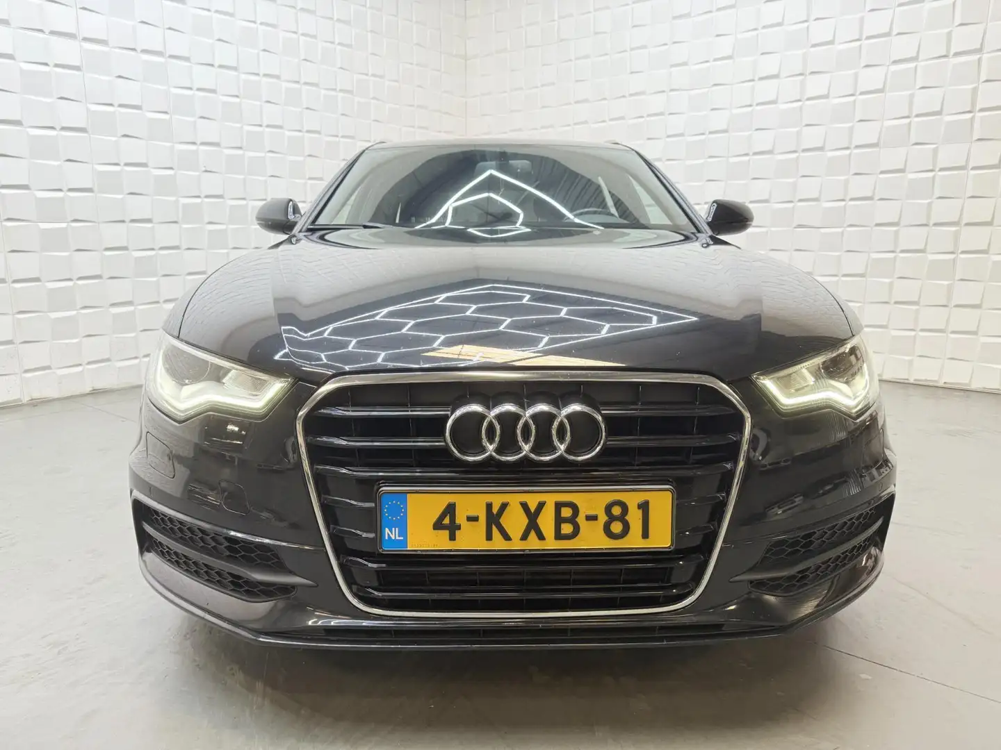 Audi A6 Avant 2.0 TFSI 2x S LINE AUTOMAAT PDC LEER NAVI NA Zwart - 2