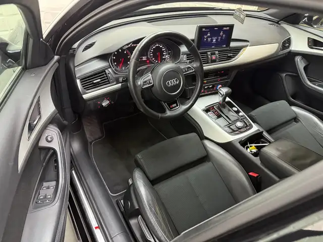 Audi A6 view 10