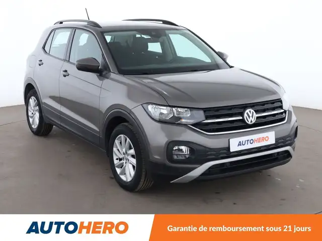 Volkswagen T-Cross view 8