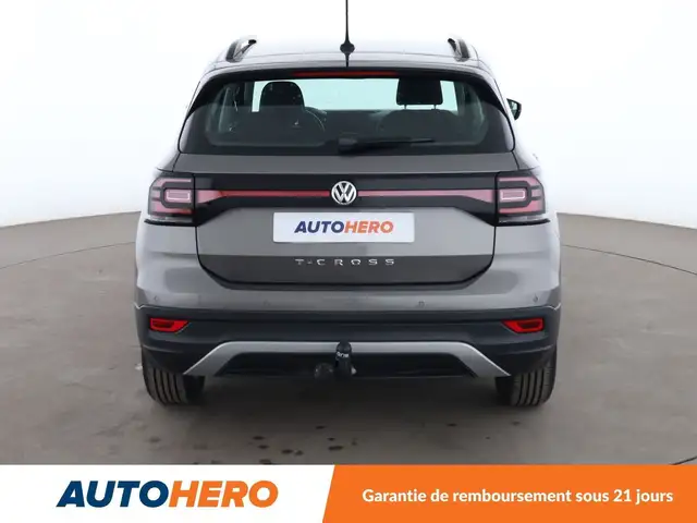 Volkswagen T-Cross view 5