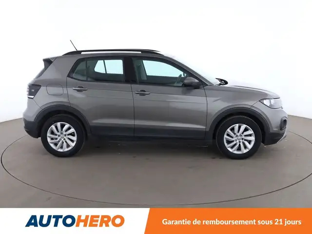 Volkswagen T-Cross view 7
