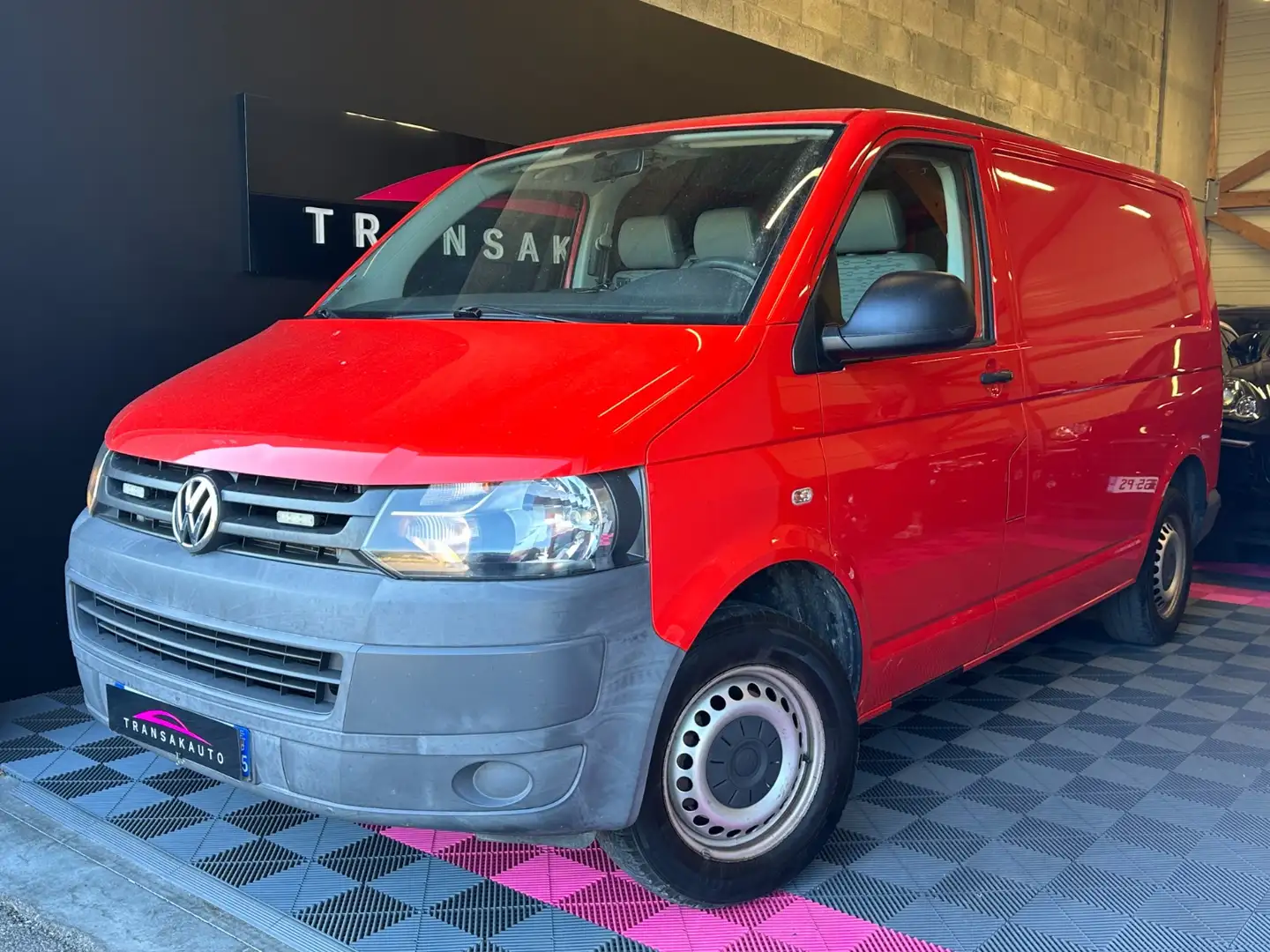 Volkswagen Transporter LINER Rouge - 1