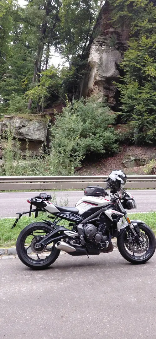 Triumph Street Triple S Wit - 1
