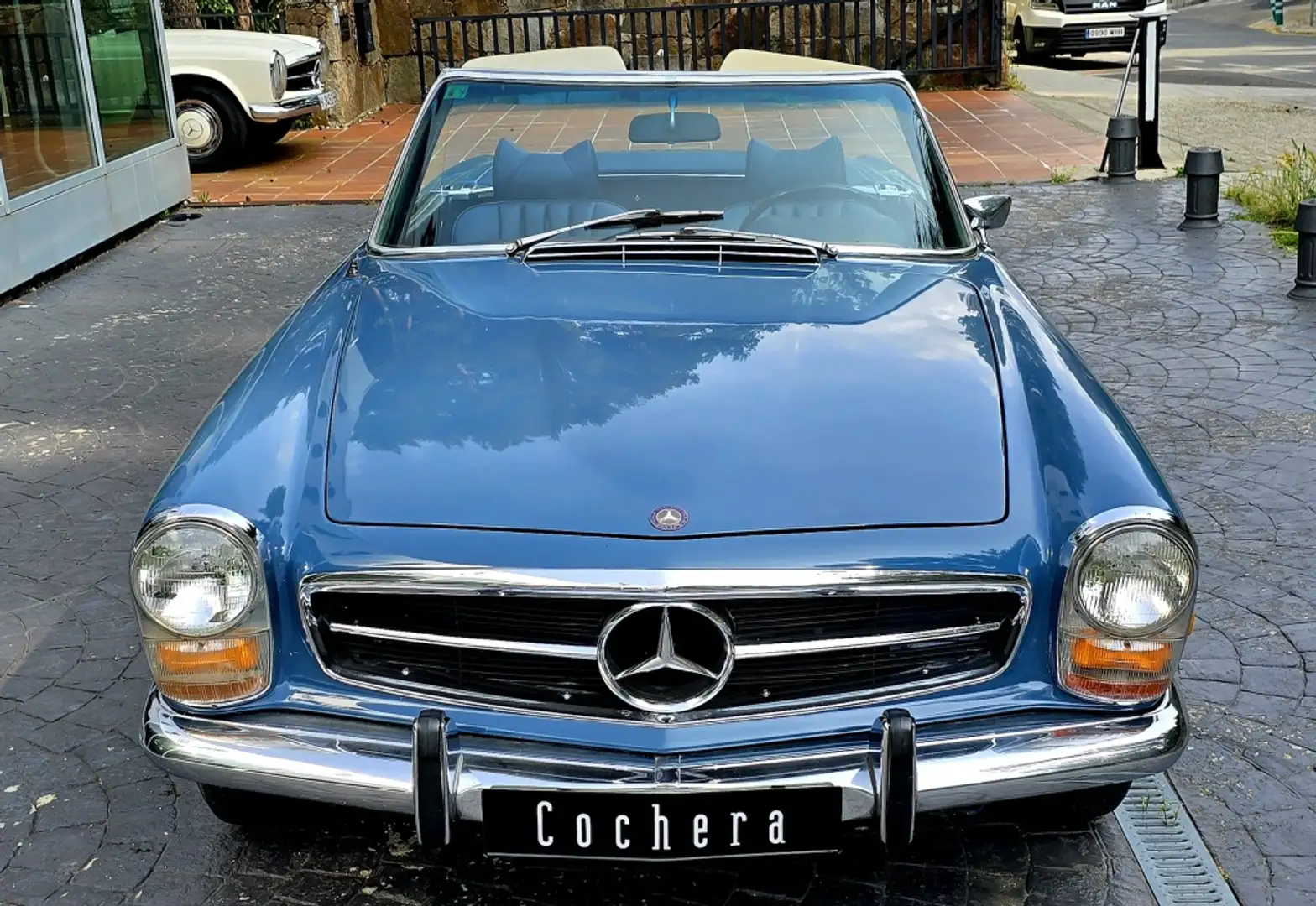 Mercedes-Benz SL 280 (113) Bleu - 2