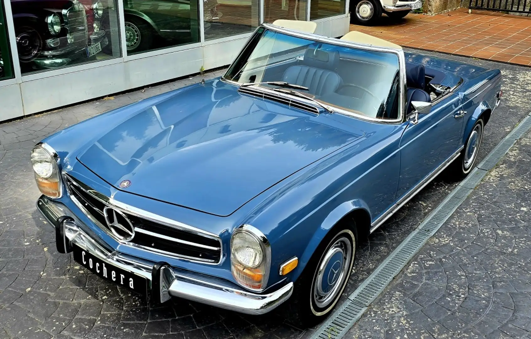 Mercedes-Benz SL 280 (113) Bleu - 1