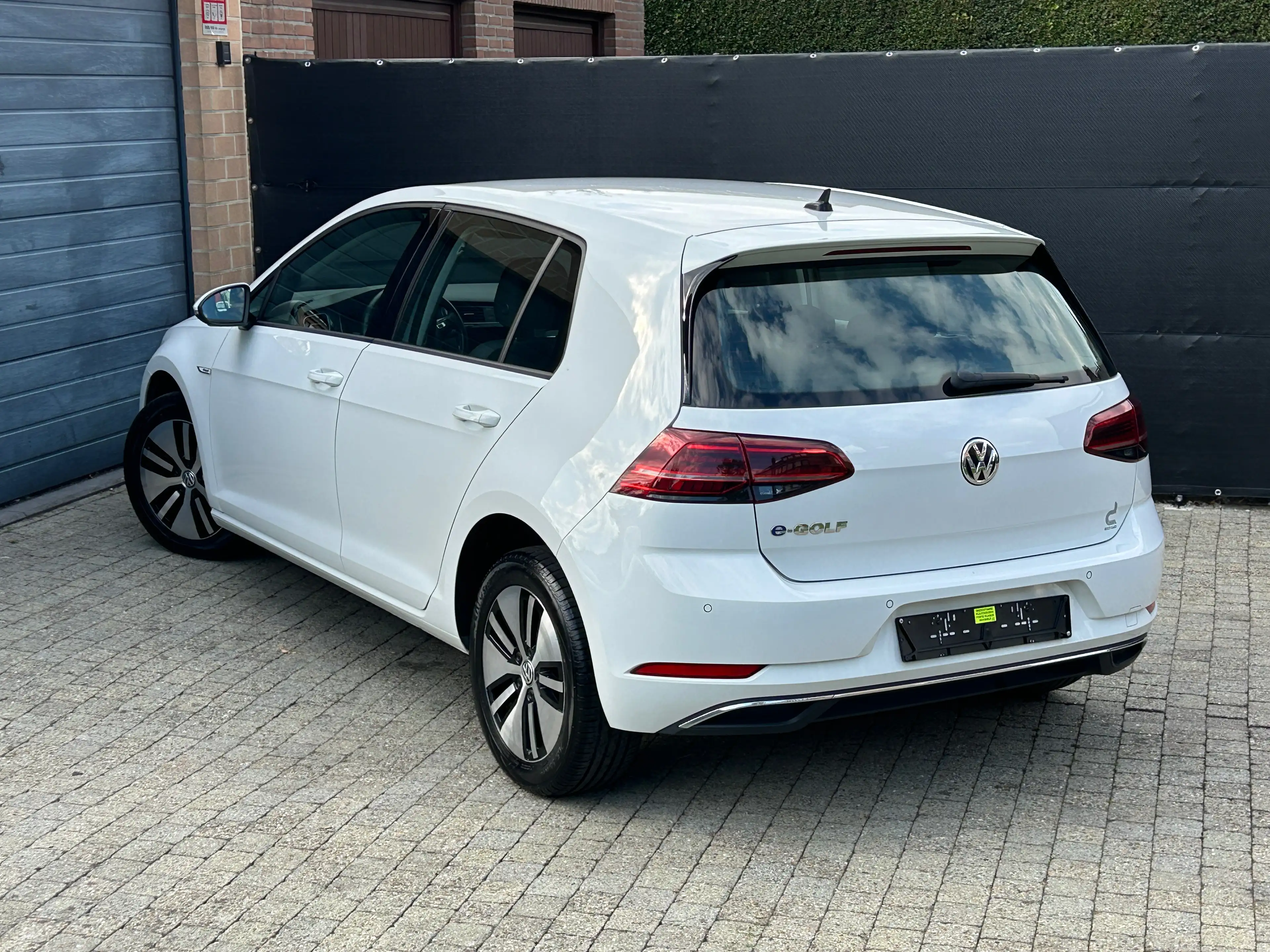 Volkswagen e-Golf Elektrisch Bi-Xenon Navigatie Bleuthoot Camera — photo 9