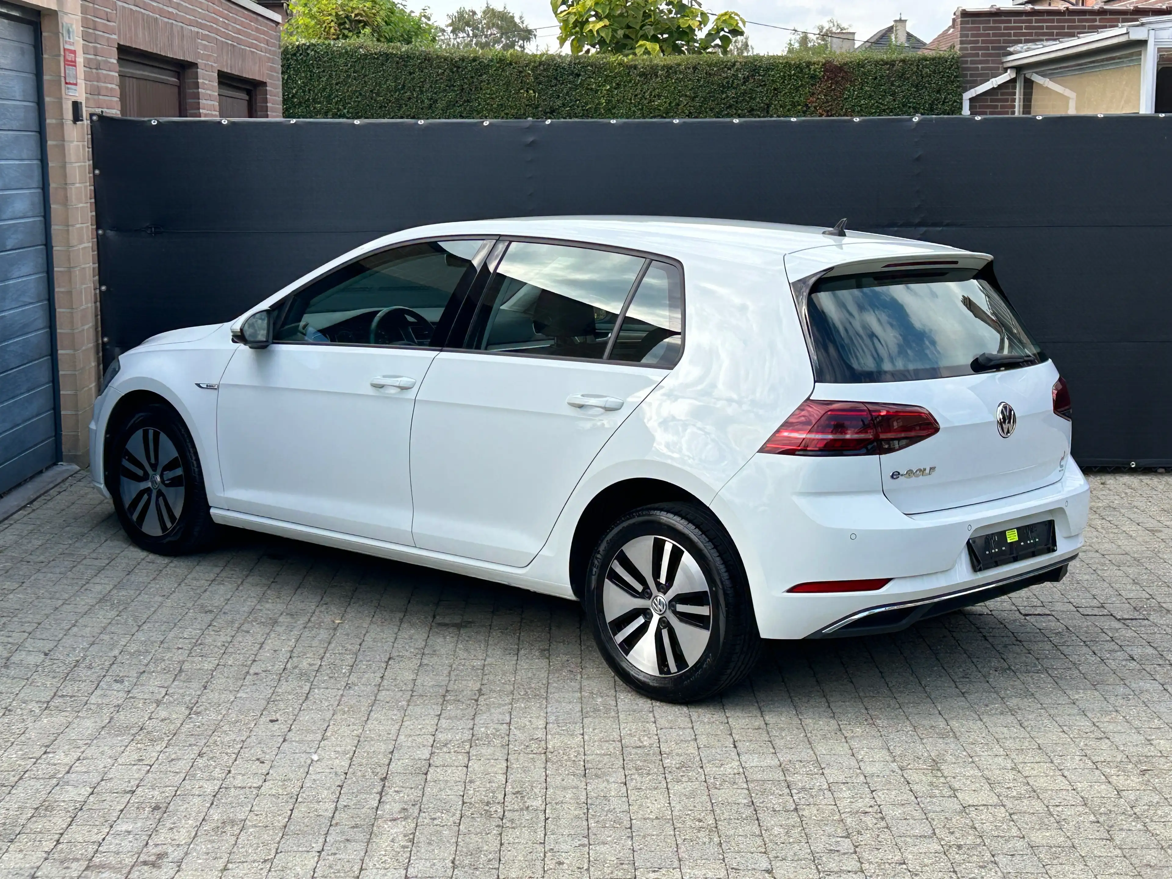 Volkswagen e-Golf Elektrisch Bi-Xenon Navigatie Bleuthoot Camera — photo 10
