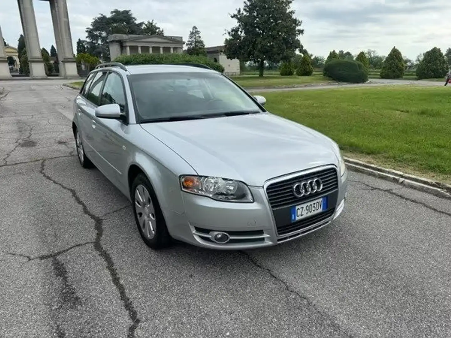Audi A4 2.0 TDI Automatica Grigio - 1