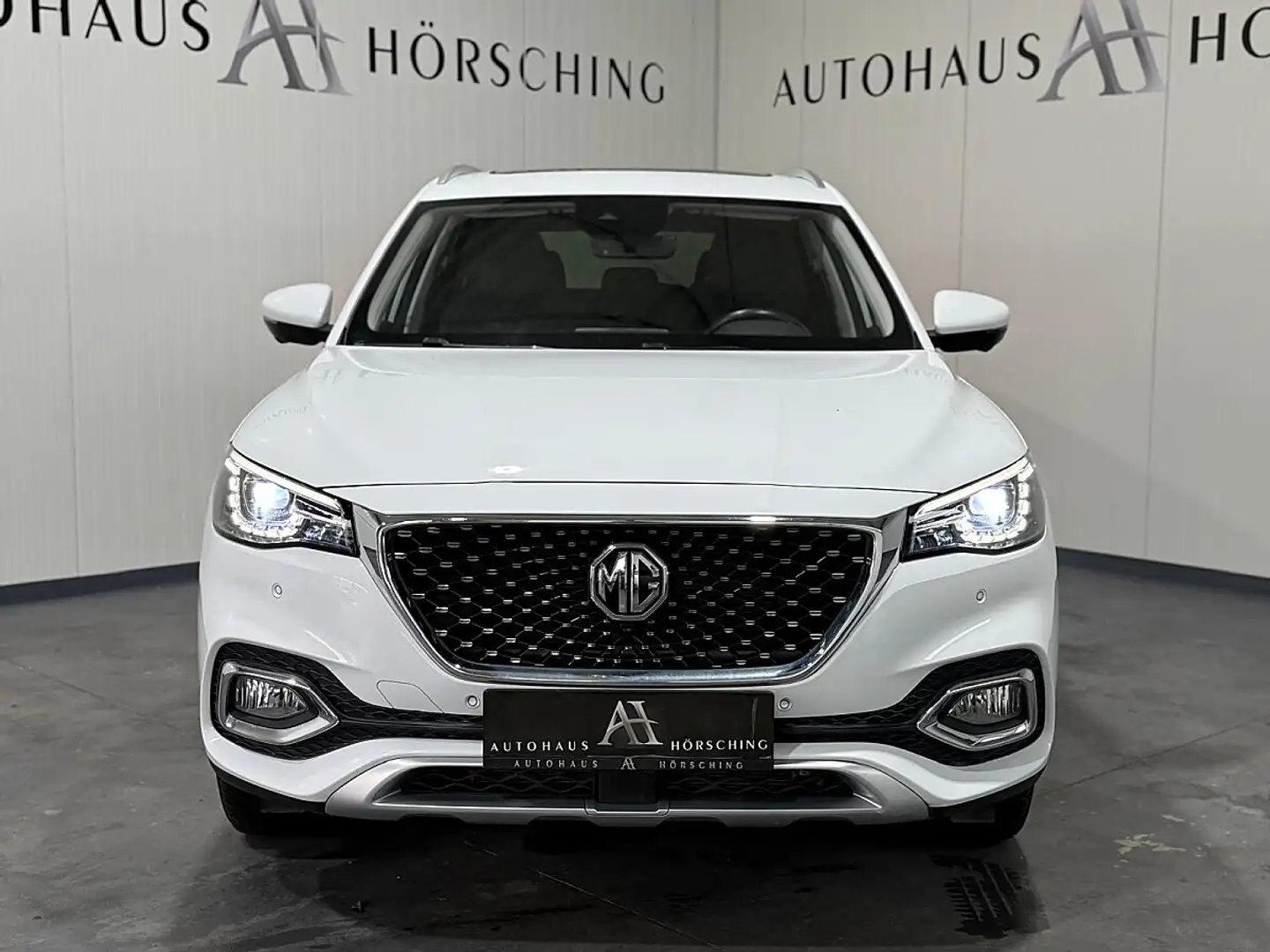 MG EHS 1,5T GDI PHEV Luxury Aut. Weiß - 2