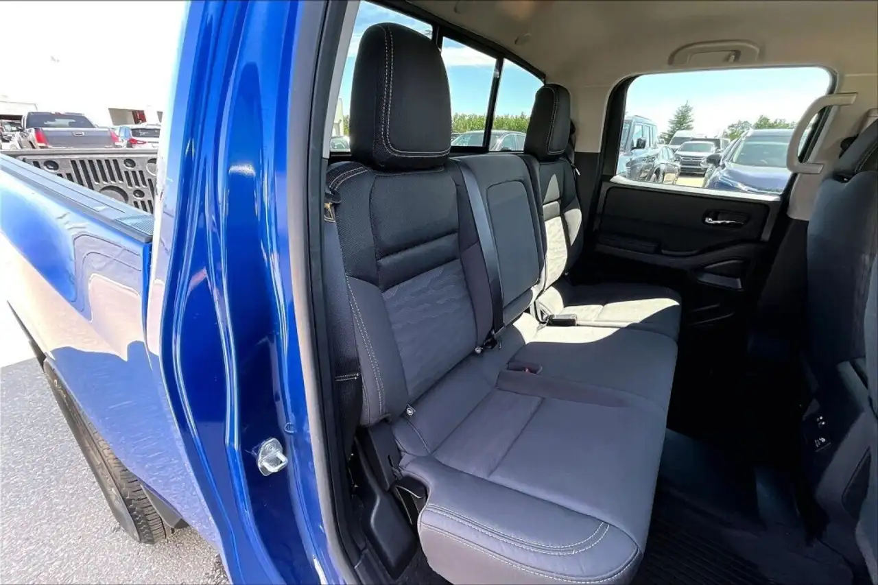 Nissan Frontier снимка Nissan Frontier