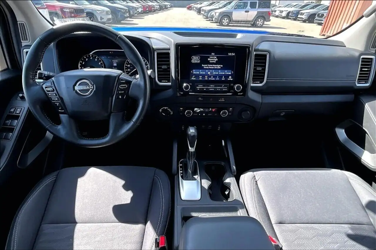 Nissan Frontier снимка Nissan Frontier