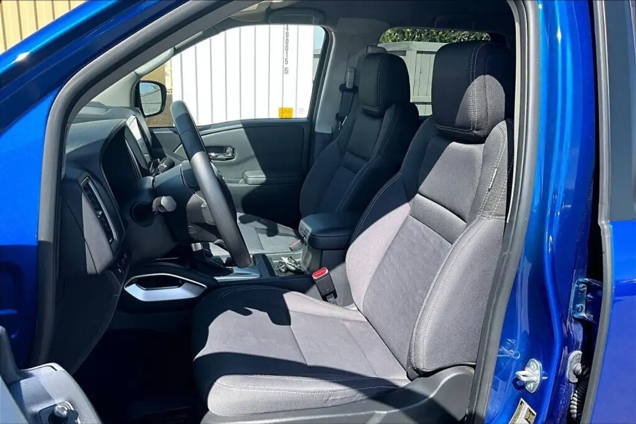 Nissan Frontier снимка Nissan Frontier