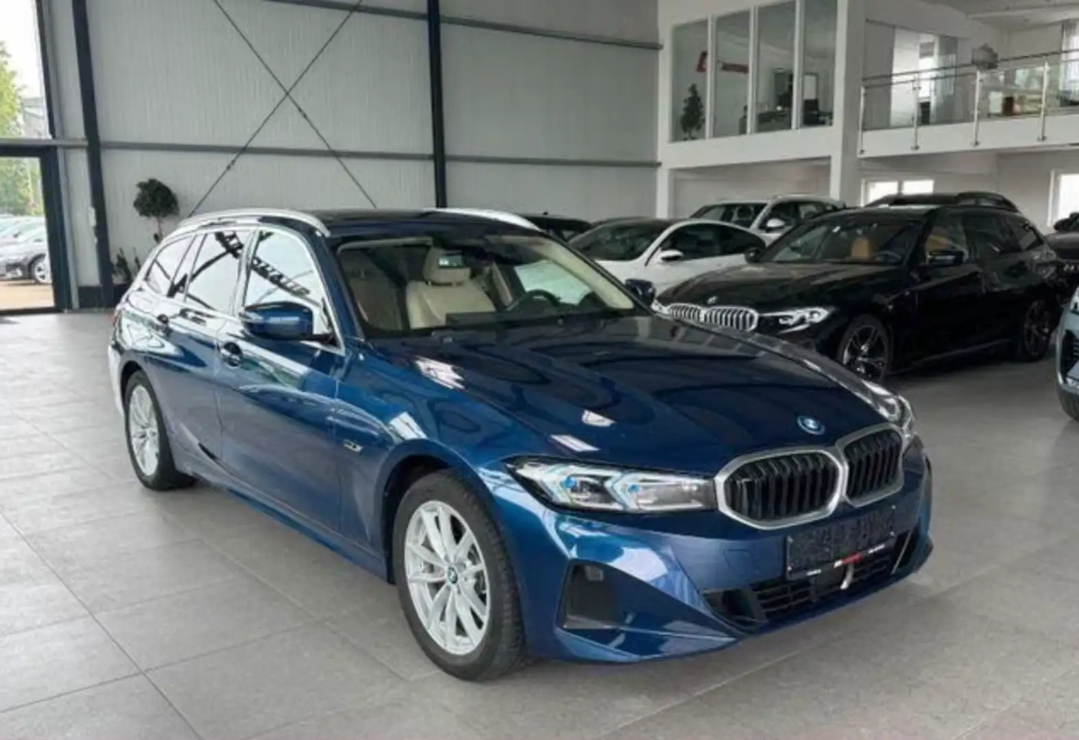 BMW BMW Serie 3 Familiar Automático de 4 Puertas Azul - 2