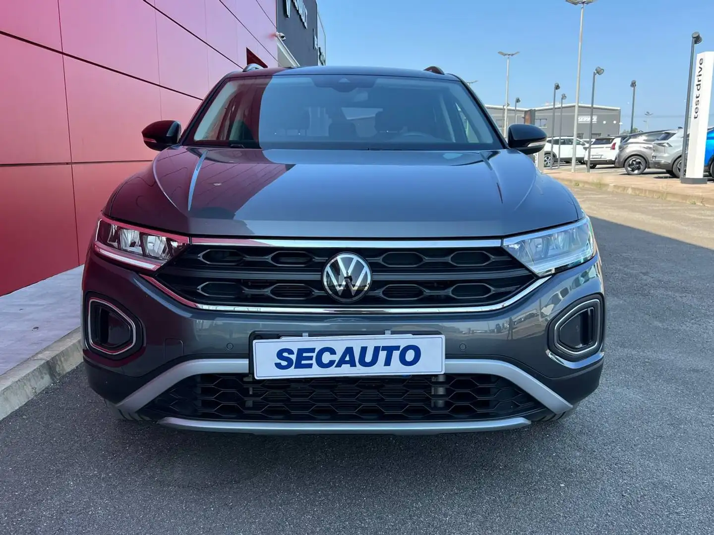 Volkswagen T-Roc 1.0 TSI Life Gris - 1