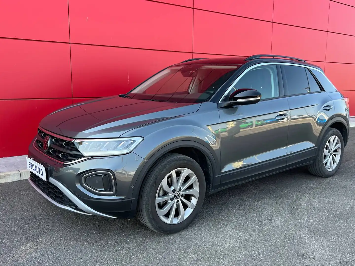 Volkswagen T-Roc 1.0 TSI Life Gris - 2