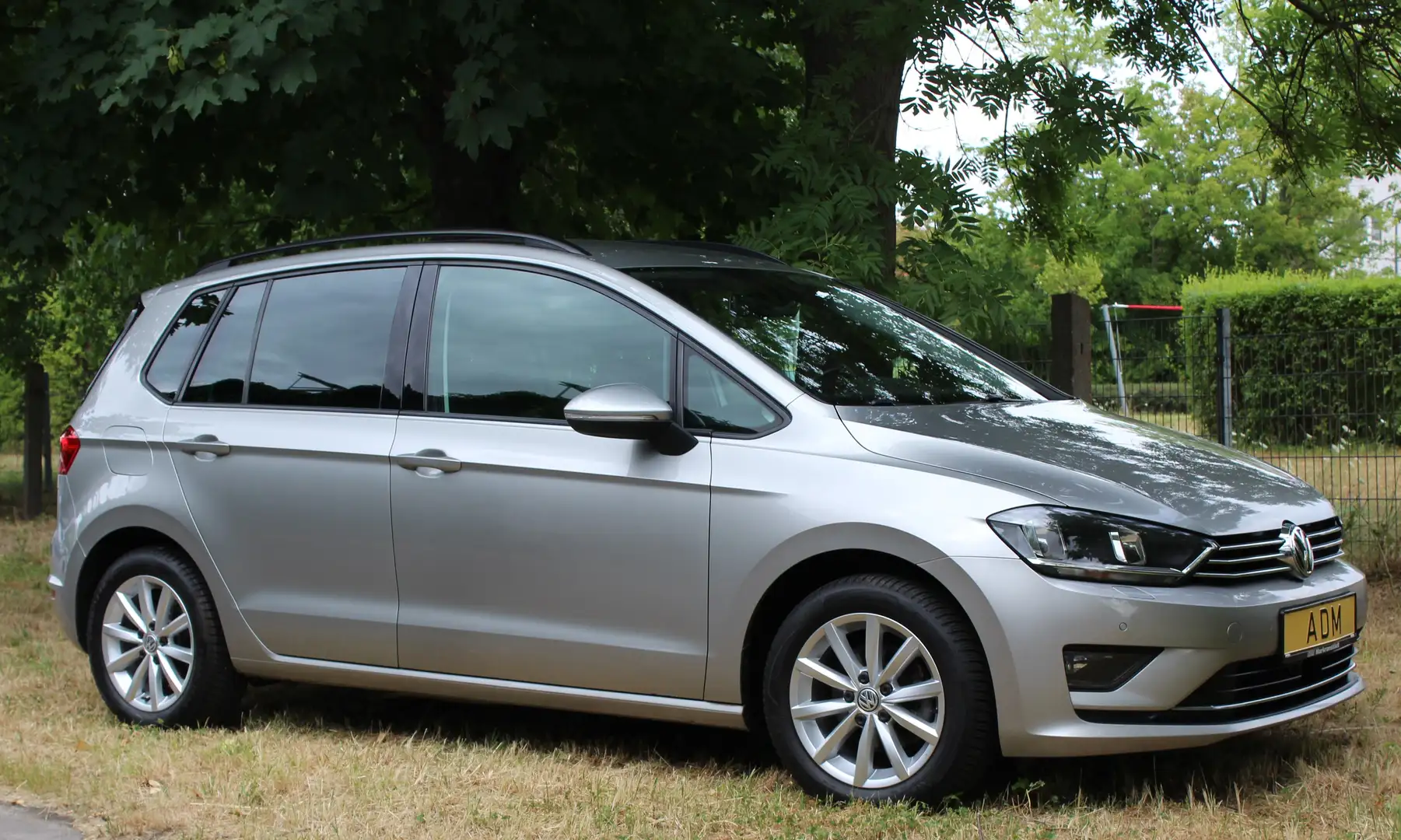 Volkswagen Golf Sportsvan Lounge BMT/Start-Stopp Grijs - 2