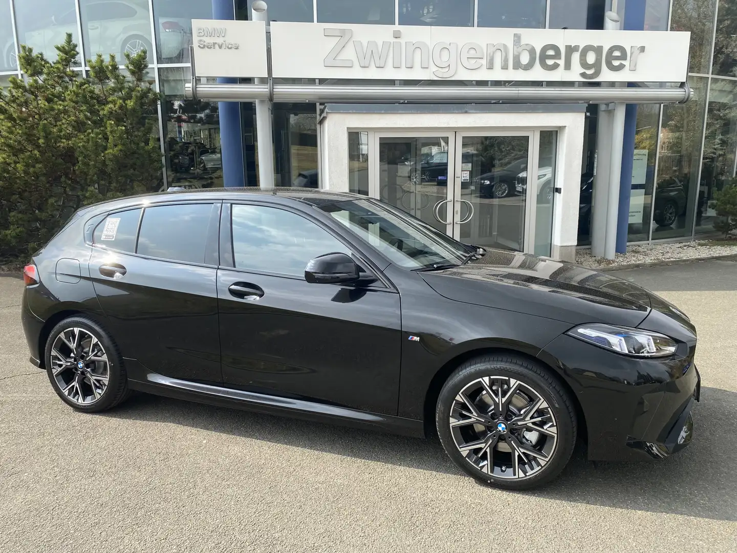 BMW 120 M Sport, Navi.-Prof. DAB, RFK, Shzg. LED Schwarz - 1