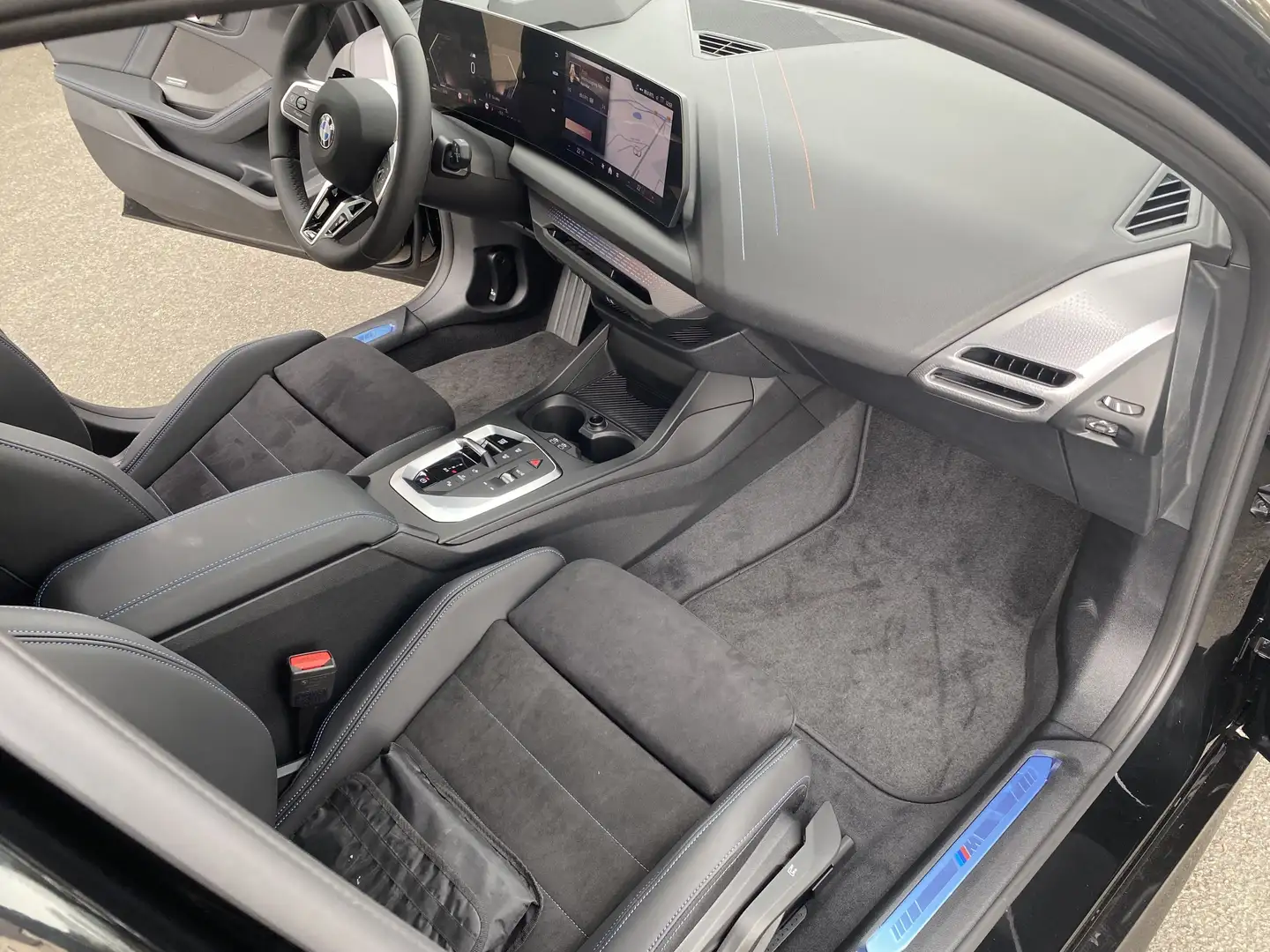 BMW 120 M Sport, Navi.-Prof. DAB, RFK, Shzg. LED Schwarz - 2