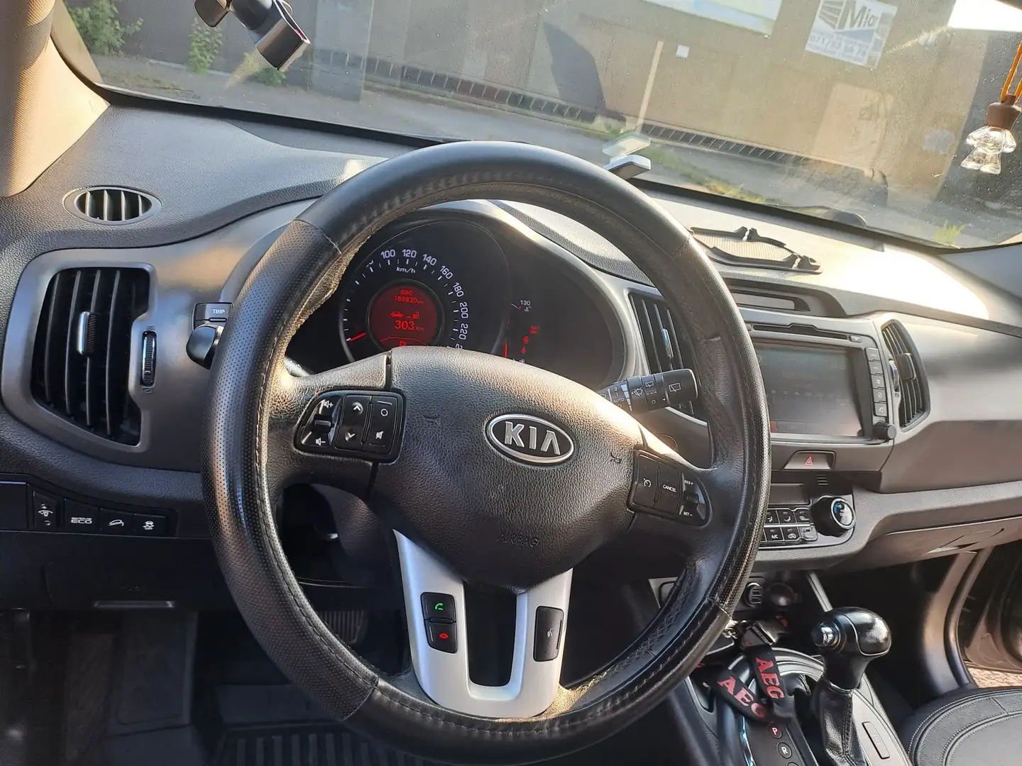 Kia Sportage 2.0 CRDi 4WD Sense+ - 2
