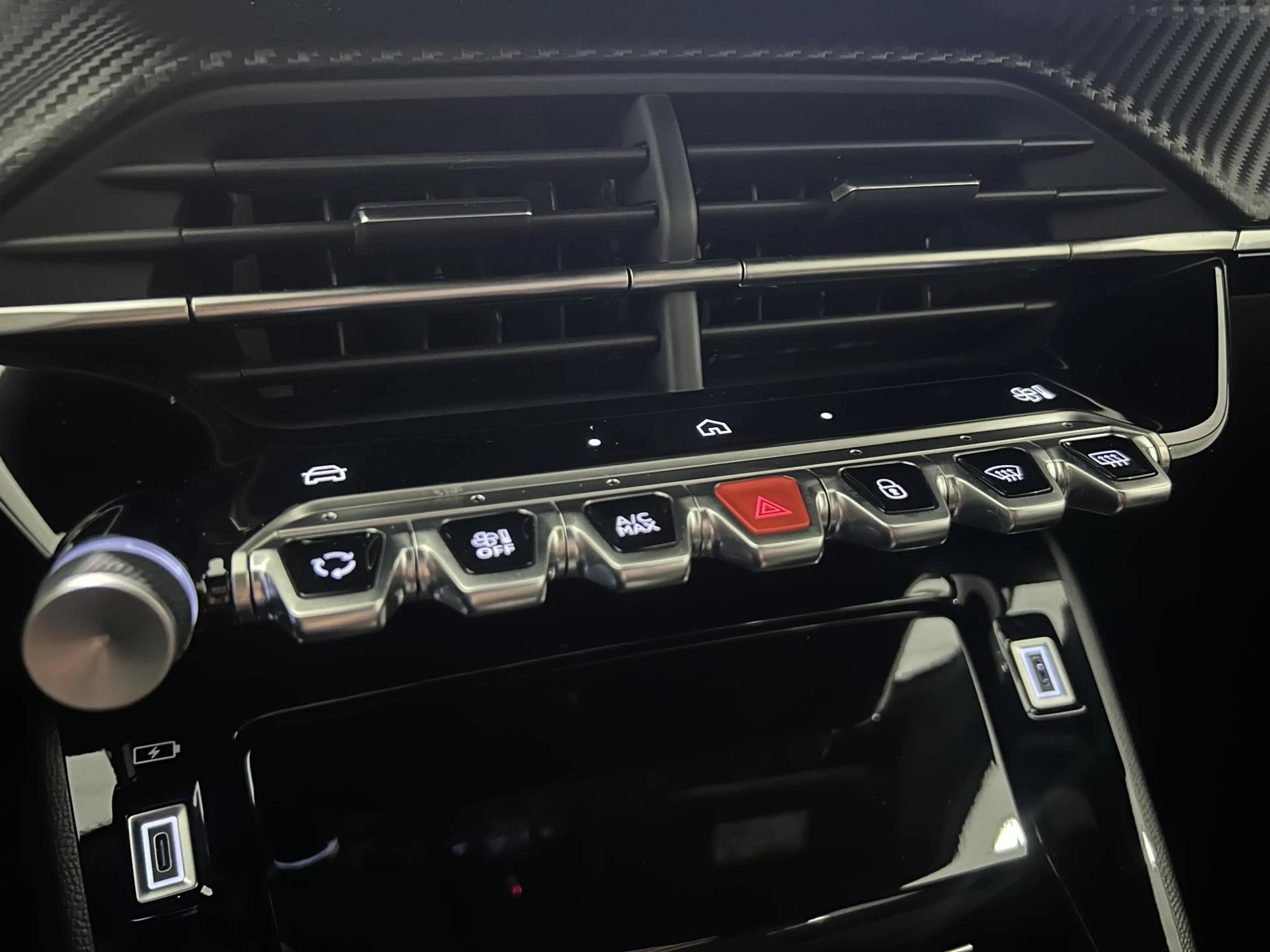 Peugeot 2008 1.2 Hybrid 145 Allure | EXCLUSIVE DEALS | UIT VOOR — photo 15