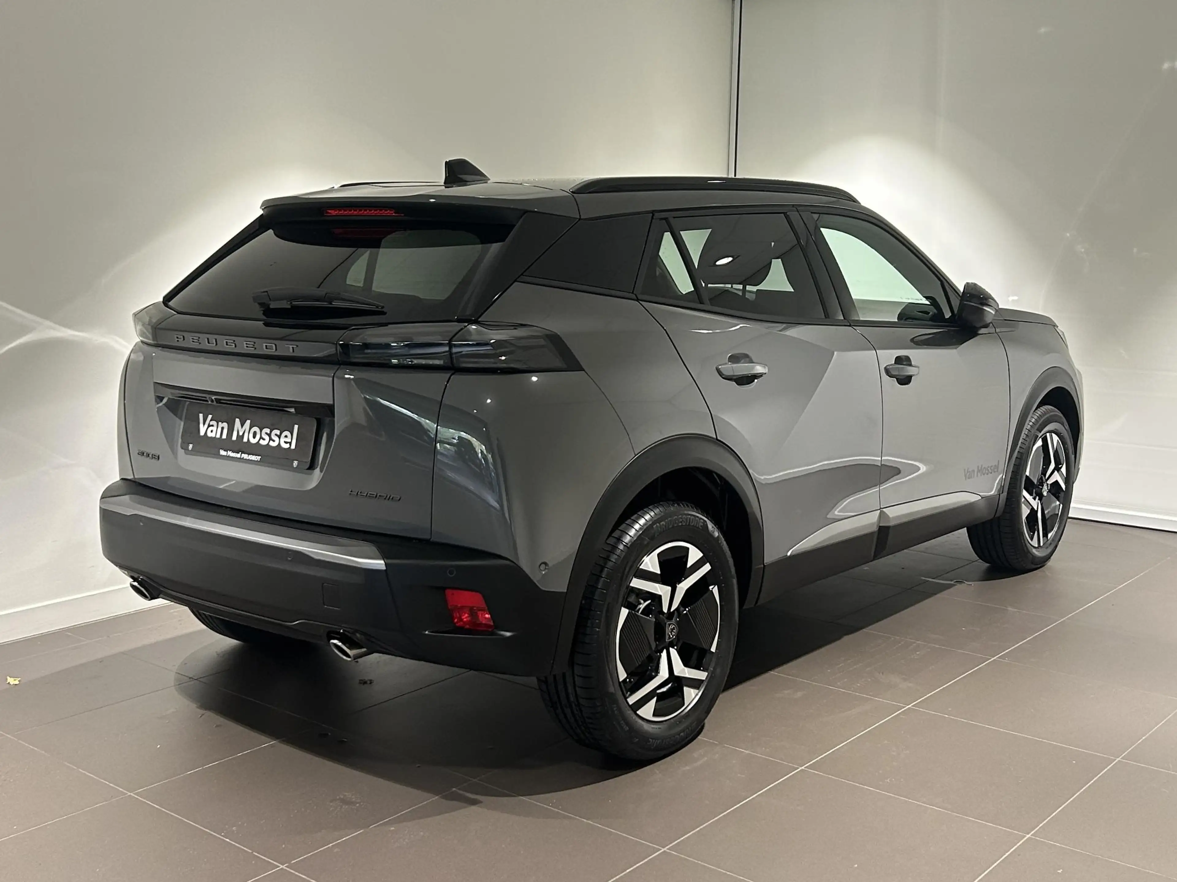 Peugeot 2008 1.2 Hybrid 145 Allure | EXCLUSIVE DEALS | UIT VOOR — photo 4