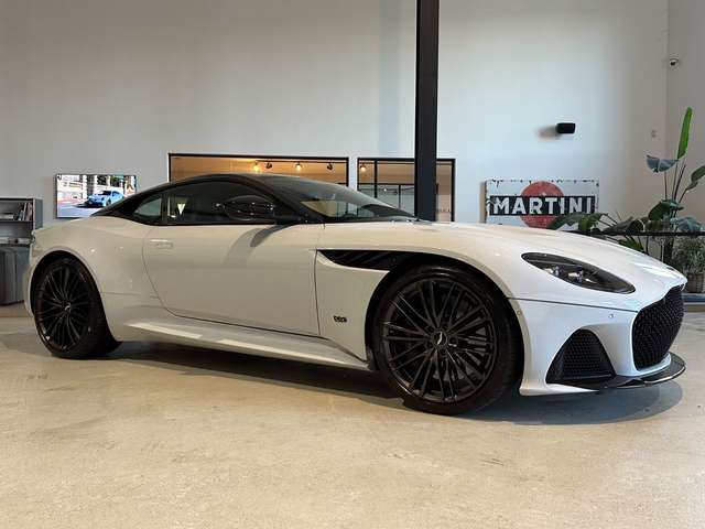 Aston Martin DBS 5.2 V12 Superleggera Coupé *Carbon,B&O*