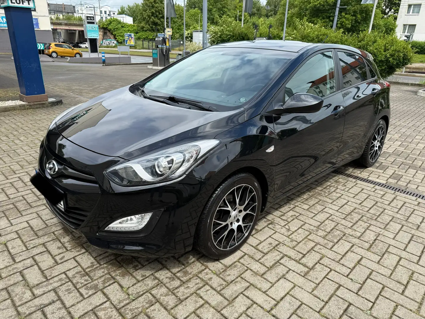 Hyundai i30 i30 1.4Trend Schwarz - 1